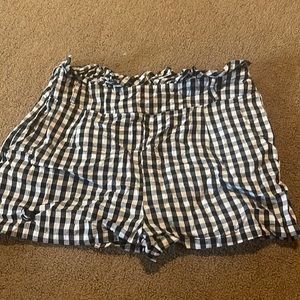 Shein shorts with zipper, never worn, large